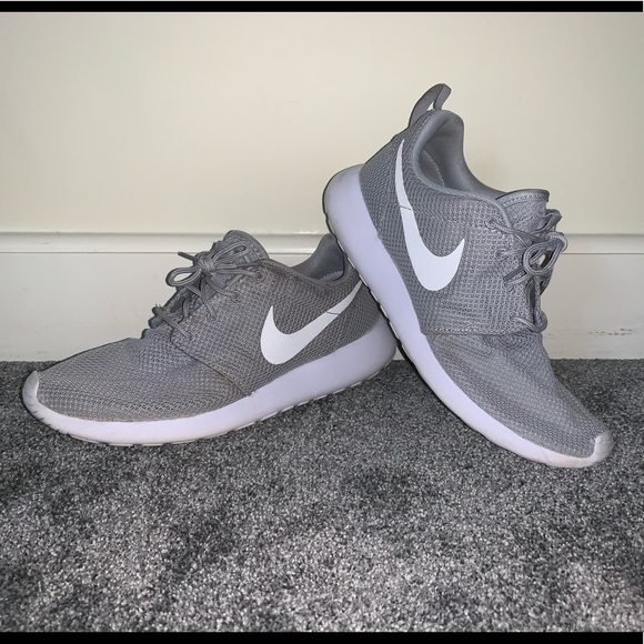 roshes sneakers